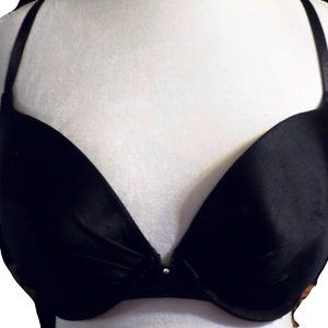*SOLD* Maidenform Underwire 38D